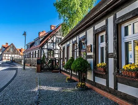 Kamienica Arte 4 アパート ウストカ