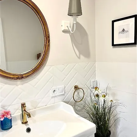 アパート Kamienica Arte 4